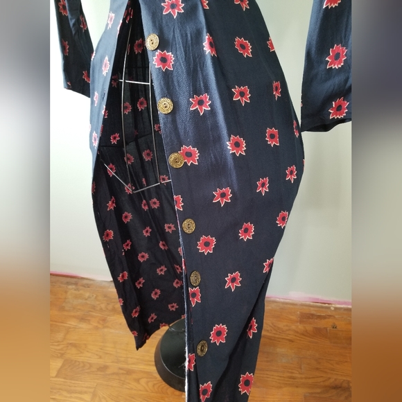 Long button down patterned dress - Picture 3 of 11